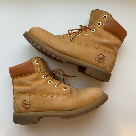 timberland gold logo